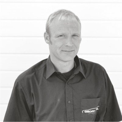 meet_the_team-rob-web Rob